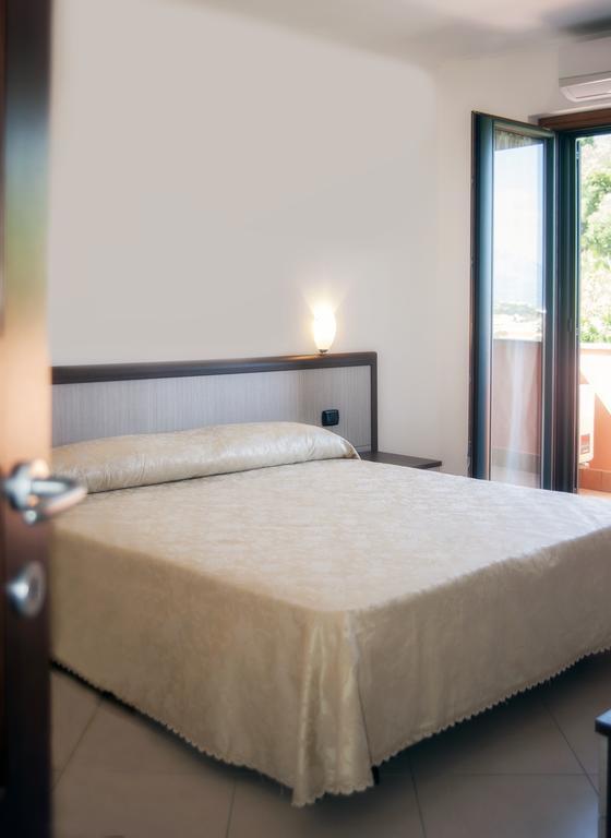 סאפרי Residence Gli Ulivi Di Eolo חדר תמונה